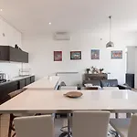Apartment Cannes Centre • 3 Ch • 2 Sdb • Gare A Pied *